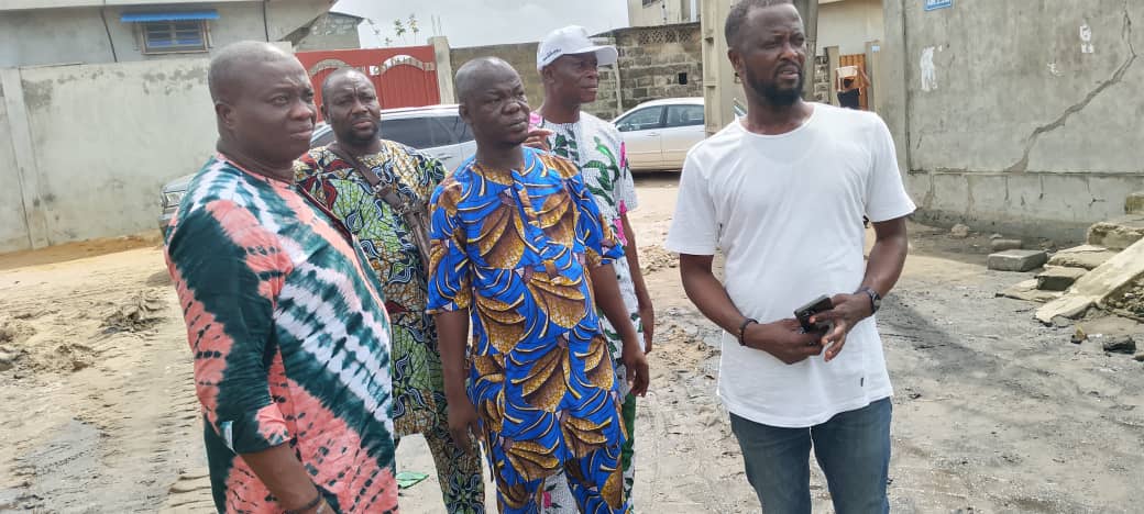 Le Chef du 2ᵉ arrondissement de Cotonou apporte son soutien aux populations suite aux dernières pluies.